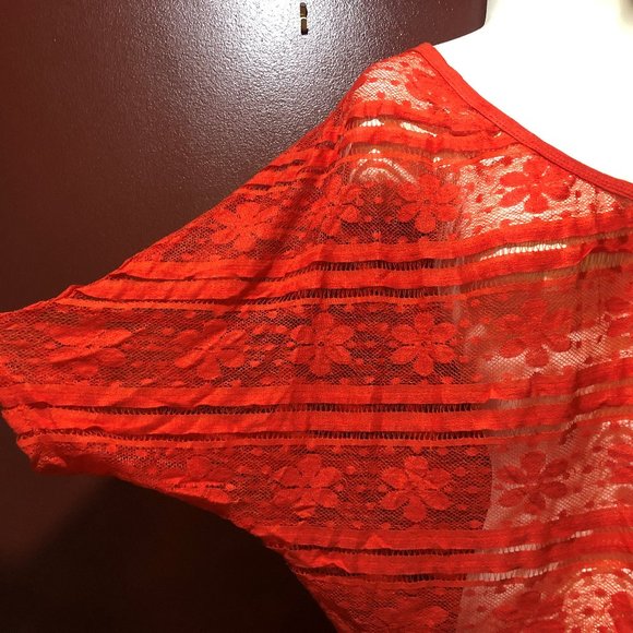 NWOT Lace Swim suit cover up top - Picture 2 of 12